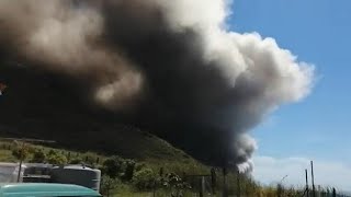 Stromboli forte eruzione il vulcano si risveglia Colonna di fumo e colata lavica [upl. by Lancelle]