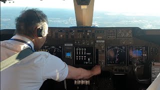 cockpit view BOEING 747400 LANDING HOUSTON AIRPORT [upl. by Petr221]